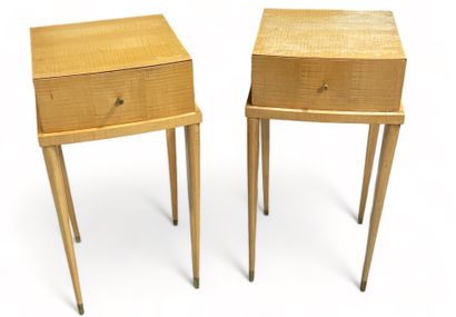 null Work circa 1940
Pair of wooden bedside tables.
H: 57 - W: 30.5 - D: 30 cm.