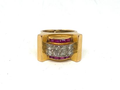 null 750 mm gold ring set with two lines of white stones and two lines of colored...