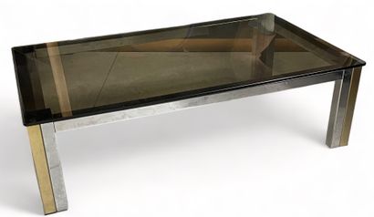 null French work circa 1970
Rectangular coffee table in chromed metal, smoked glass.
H:...