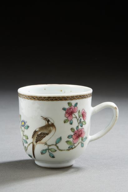 null Chine, Compagnie des Indes, XVIIIe siècle
Petite tasse à café en porcelaine...