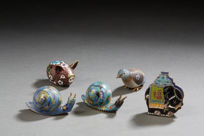 null 20th century China, 
Lot comprising five small subjects in cloisonné enamel...