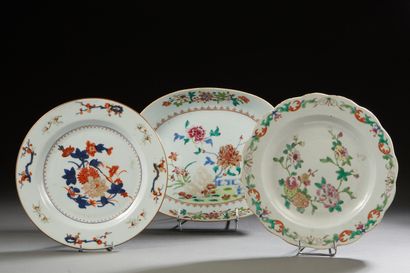 null Compagnie des Indes, XVIIIe siècle, 
Lot comprenant trois porcelaines, dont...