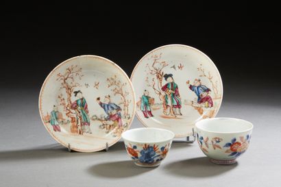 null Chine, fin XVIIIe siècle,
Lot comprenant quatre porcelaines, dont une paire...