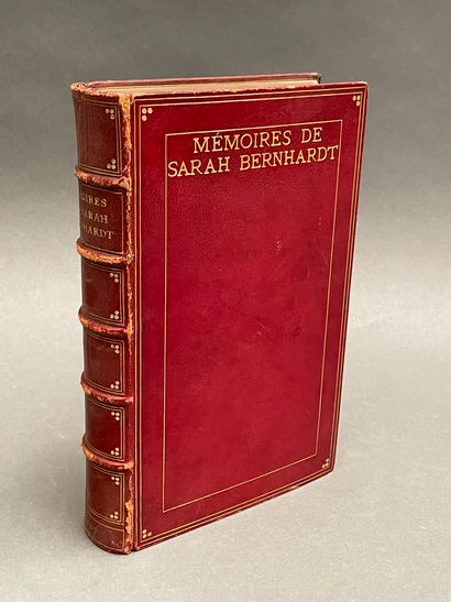  BERNHARDT, Sarah. Ma double vie - Mémoires de Sarah Bernhardt. Sixième mille. Paris,... Gazette Drouot