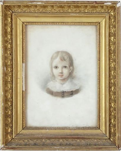 Ecole FRANÇAISE vers 1830 
Portrait d'enfant à l'habit brun et au col blanc.
Aquarelle...