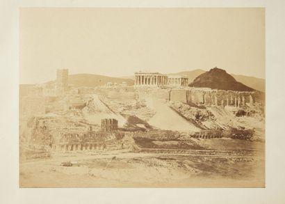 null Photographies, ca 1860 - Grèce.
Album contenant 36 tirages albuminés montés...