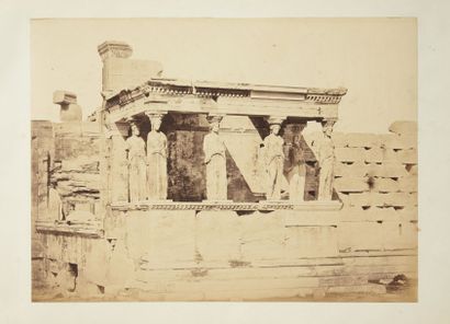 null Photographies, ca 1860 - Grèce.
Album contenant 36 tirages albuminés montés...
