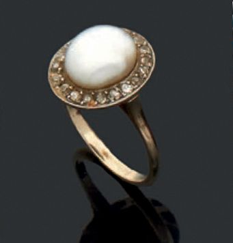 null Ensemble de deux bagues en or blanc (18k) et argent.
XIXe siècle.
Poids brut...