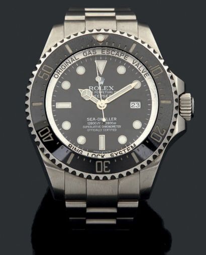 ROLEX Sea-Dweller Deep Sea ref. 116660
Montre bracelet de plongée en acier, cadran...