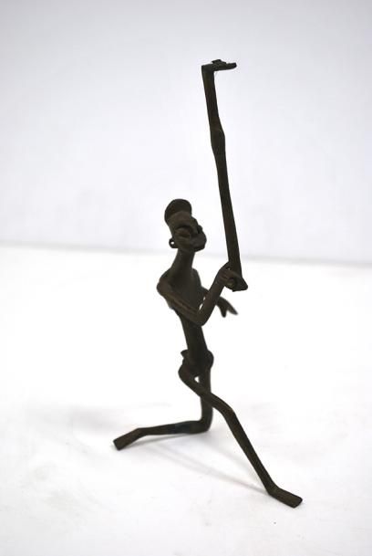 null Sculpture d'homme en métal.

H. : 17 cm