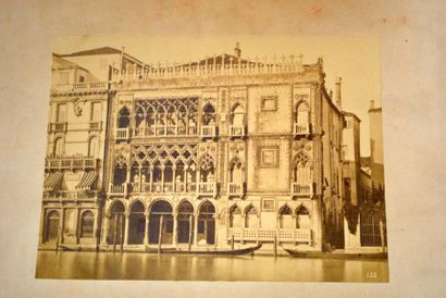 null Photographie - Carlo PONTI (1823-1893). La Maison d’Or de Venise. Tirage sur...