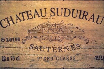 null Une caisse de douze bouteilles Suduiraut 1999, 1er Cru Classé Sauternes, CBO...