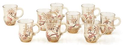 Émile GALLÉ (1846-1904) 
Suite de six verres à anses à décor émaillés de chardons...