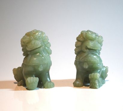 null Paire de lions en jade sculpté. 

Chine XXe. Hauteur: 6,5cm