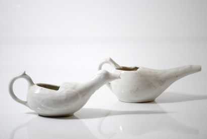 null Deux canards de malades porcelaine blanche 

Epoque XIXe siècle 

Longueur:...