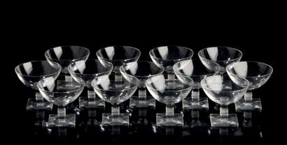 LALIQUE FRANCE Modèle "Argos"
Douze coupe à champagne en cristal