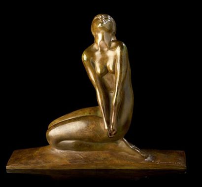 Amedeo GENNARELLI (1881-1943), d'après Jeune femme nue accroupie regardant vers le...