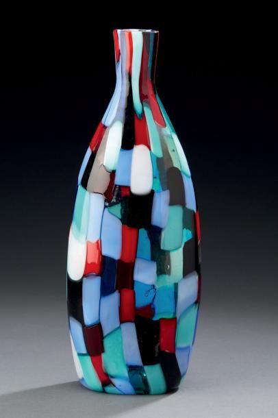 FULVIO BIANCONI (1915-1996) & VENINI 
Vase bouteille en verre pezzato, technique...