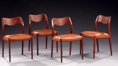Niels Otto MOLLER (1920-1981) 
Suite de quatre chaises à structure en teck, assise...