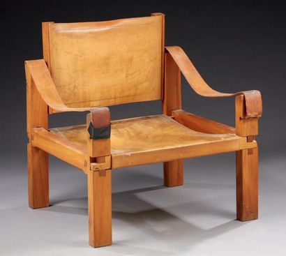 Pierre CHAPO (1927-1986) 
Fauteuil à structure en bois naturel, assise et dossier...
