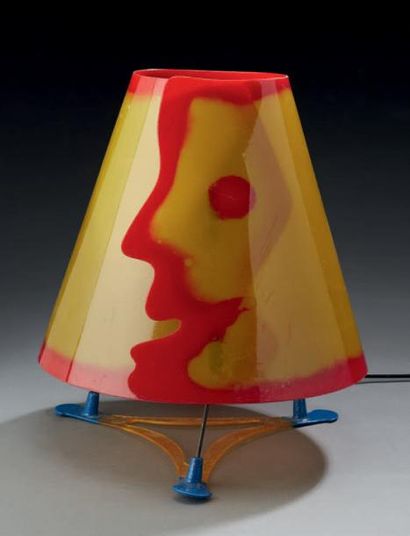 Gaetano PESCE (né en 1939) & OPEN SKY Editeur 
Lampe modèle "Visage" en résine de...
