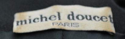 MICHEL DOUCET PARIS Michel DOUCET Paris. 

Veste courte du soir noire ornée de passementerie...