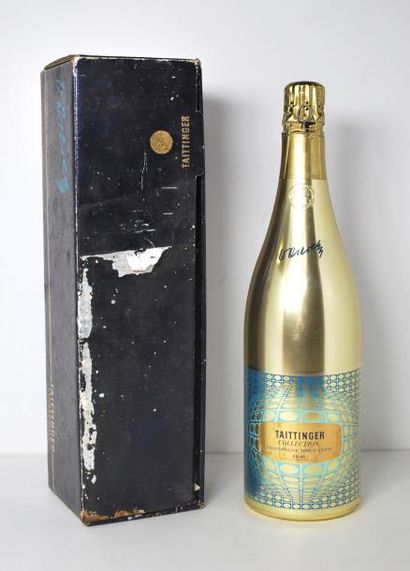 null Une bouteille de champagneTaitinger millésimée 1978 (Vasarely).
