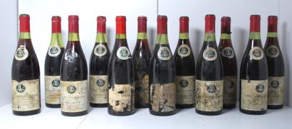 null Ensemble de 12 bouteilles comprenant :

- 4	 Aloxe Corton Latour				, 1969	,...