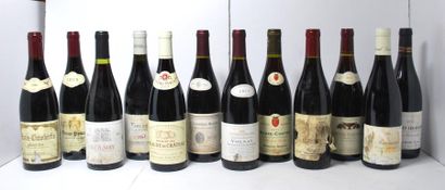 null Ensemble de 12 bouteilles comprenant :

- 1 Pommard, 	1er cru, 	Les Bertins,...