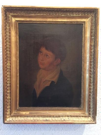 null Huile sur toile figurant un portrait de jeune garçon
XIXe
Dim. : 34 x 26 cm...