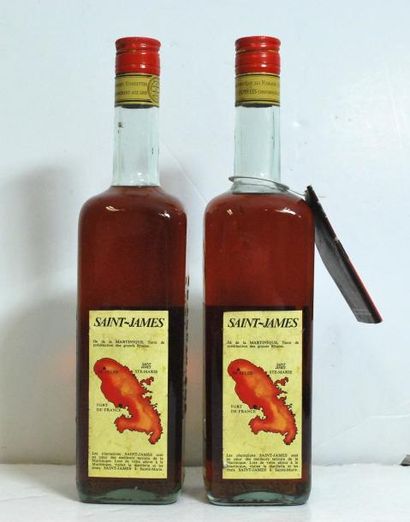 null Deux bouteilles de Rhum Royal ambré Saint James, Sainte Marie, Martinique.

On...