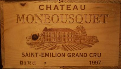 null Douze bouteilles de Château Monbousquet, Saint Emilion Grand Cru, GC, 1997.