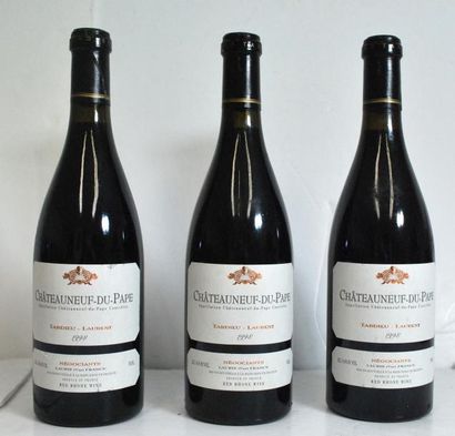 null Trois bouteilles de Chateauneuf du Pape, Domaine Tardieu Laurent, 1998.