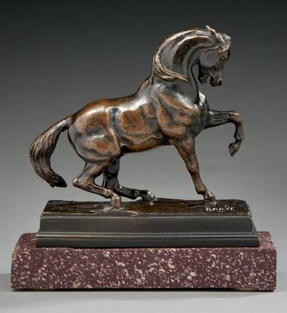 Antoine-Louis Barye(1795-1875) d'après 
Statuette en bronze ciselé et patiné représentant...