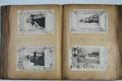 null Ensemble de 5 albums de cartes postales anciennes._x000D_
Métiers, publicités,...