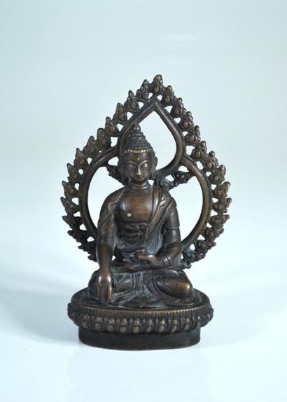 null Bouddha en bronze. _x000D_

H. : 15 cm