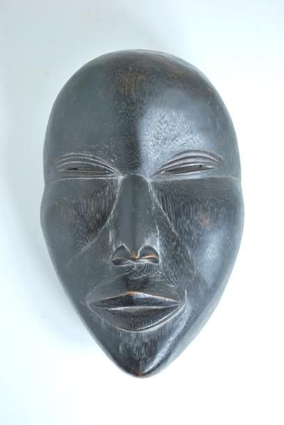 null Deux masques africains._x000D_

H. : 28 cm - 24 cm