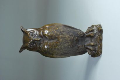 null Max LE VERRIER (1891-1973), d'après_x000D_

Bronze figurant un hibou grand duc._x000D_

Signé...