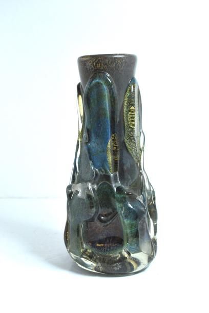 null Jean-Claude NOVARO (1943-2014)
Vase en verre soufflé à inclusions. 
Signature...