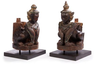 null BIRMANIE. Deux Bouddhas en bois sculpté et inscrustations de pierres brillantes....