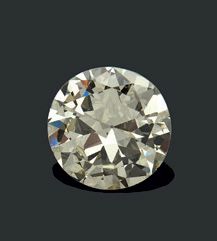 null Diamant demi-taille.
Certificat LFG sur demande couleur:
K, pureté: SI2, non...