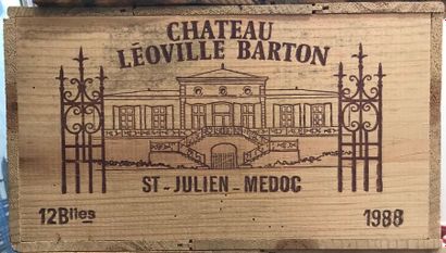 Caisse de douze bouteilles de Château Leoville...