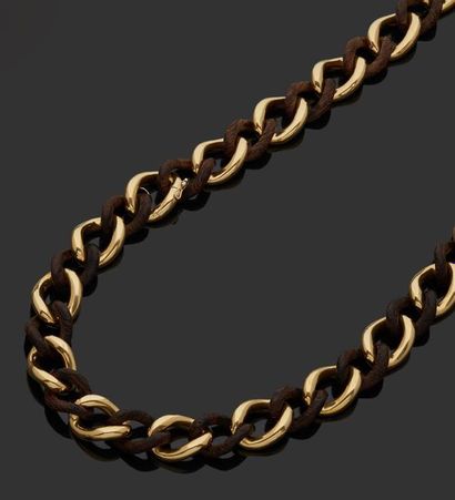 null Collier et bracelet à maillon unis en or jaune 18K (750) ou en bois à maille...