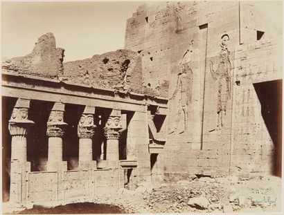 Gustave Le Gray (1820-1884) COUR INTÉRIEURE DU TEMPLE DE PHILAE
Épreuve sur papier...