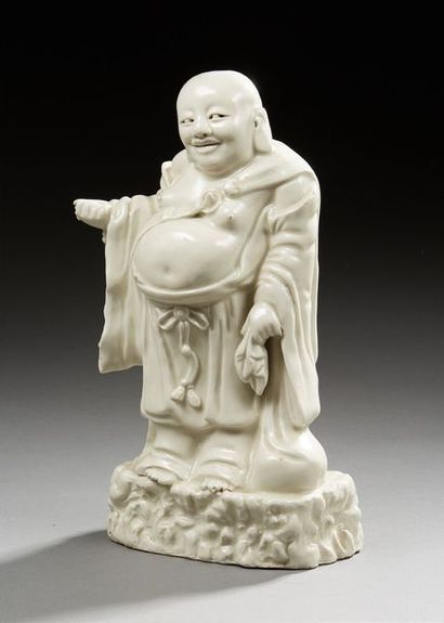 CHINE (Dehua) 
Figurine en blanc de Chine émaillée sur porcelaine représentant le...