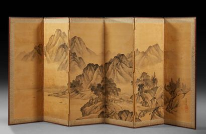 JAPON Paravent à six feuilles peint à l'encre sur soie d'un paysage montagneux avec...