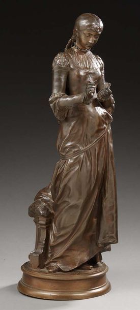 GAUDEZ ADRIEN ETIENNE (1845-1902) Femme à la fleur
Bronze à patine brune sur une...