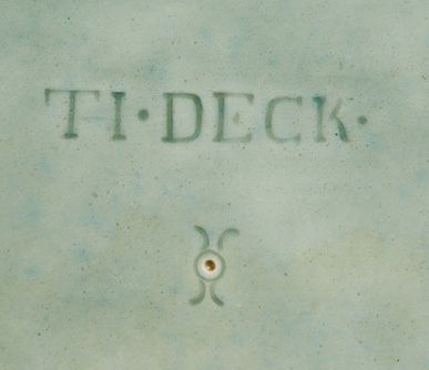 Théodore DECK (1823-1891) Boîte couverte rectangulaire en céramique émaillée polychrome...