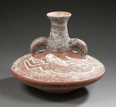 ACCOLAY Vase «toupie» à deux anses en céramique en partie émaillée à nuances brunes.
Signé.
H:...