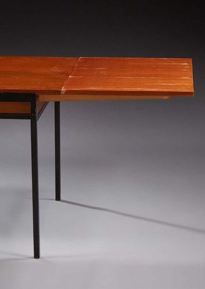 René Jean CAILLETTE (1919-2004) Table de salle à manger à plateau à rallonges en...
